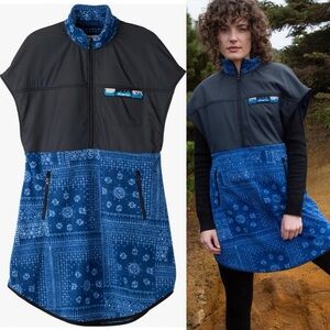 KAVU Neve Blue Bandana & Black Half Zip Fleece Cape Dress